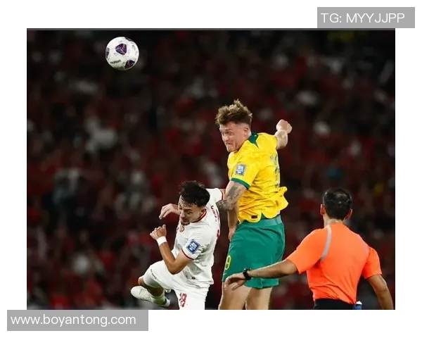 意大利与澳大利亚比赛中红牌事件引发热议球迷反应不一