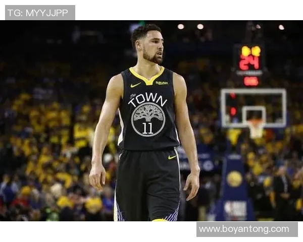 杜克大学与北卡罗来纳大学经典对决精彩录像回放全程回顾