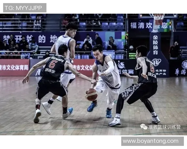 清华大学与沈阳体育学院的精彩对决:CUBA篮球赛的激烈碰撞与青春斗志 清华大学与沈阳体育学院的精彩对决:CUBA篮球赛的激烈碰撞与青春斗志