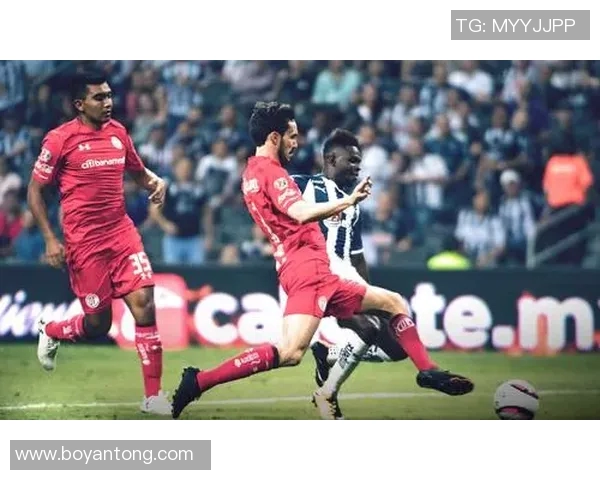 蒙特瑞主场迎战普埃布拉争夺联赛关键三分的激烈对决